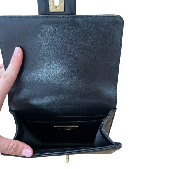 Chanel Black Coco embossed mini square - Picture 7 of 7